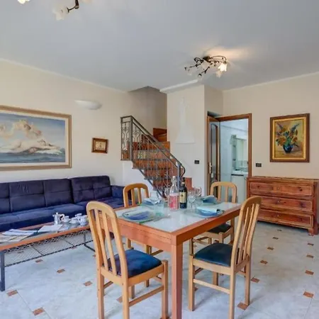 Holiday home Caterina San Bartolomeo Al Mare